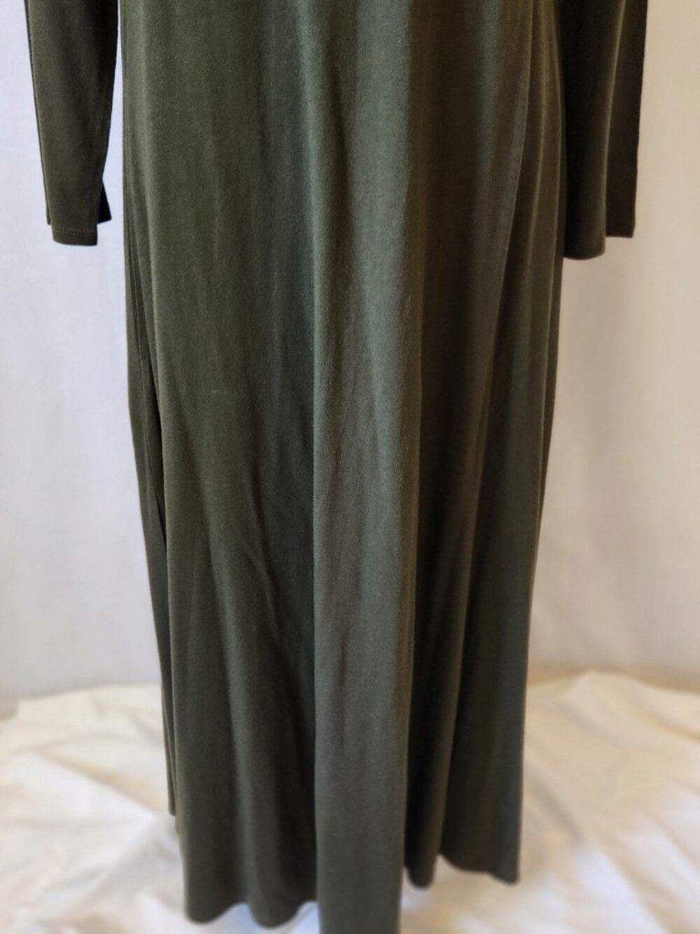 Soft Surrounding Women’s Size Medium Olive Green Knit Rayon Blend Maxi Dress - Picture 4 of 15